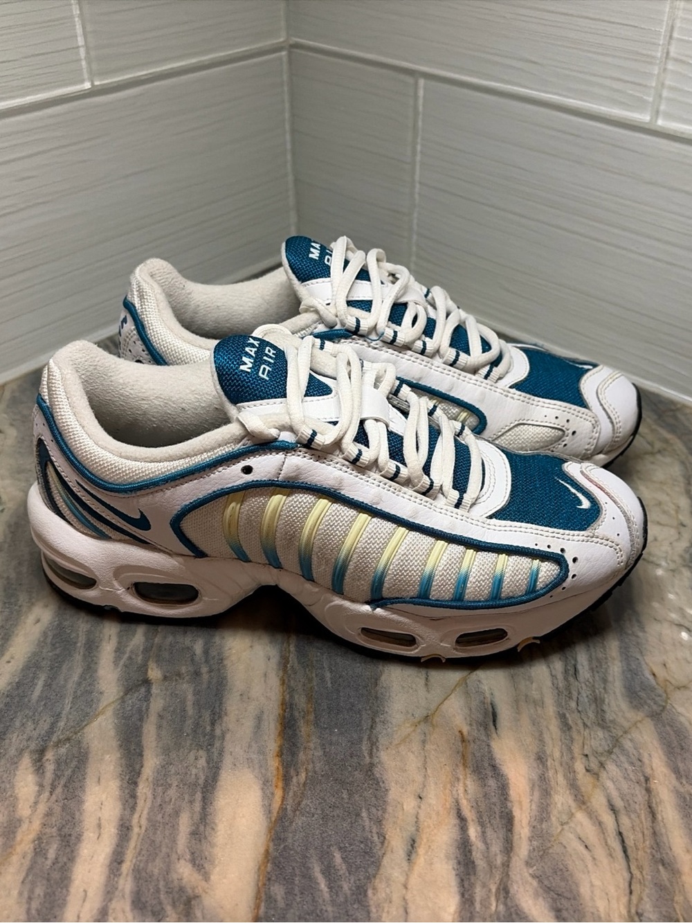 Nike Air Max Tailwind 4 Green Abyss Women Size 8 sneakers